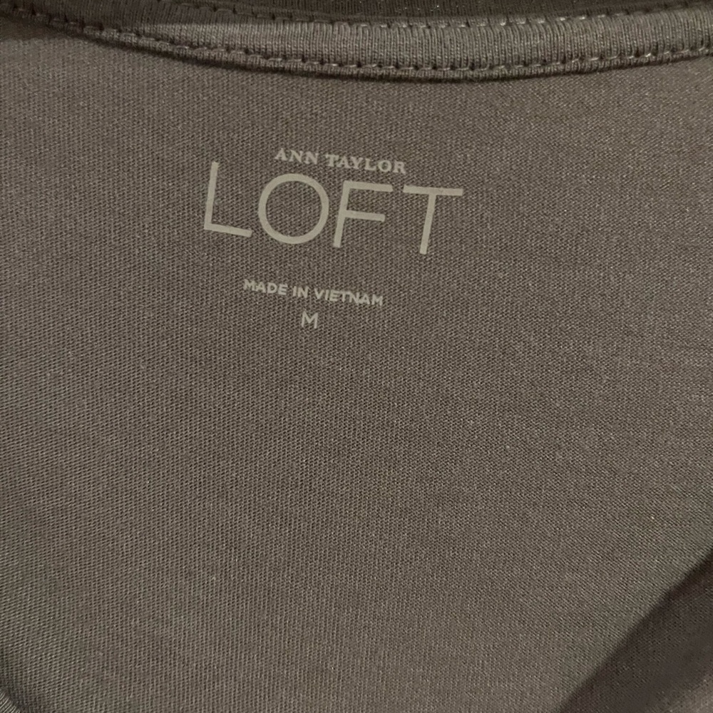Loft t-shirt - Picture 2 of 2